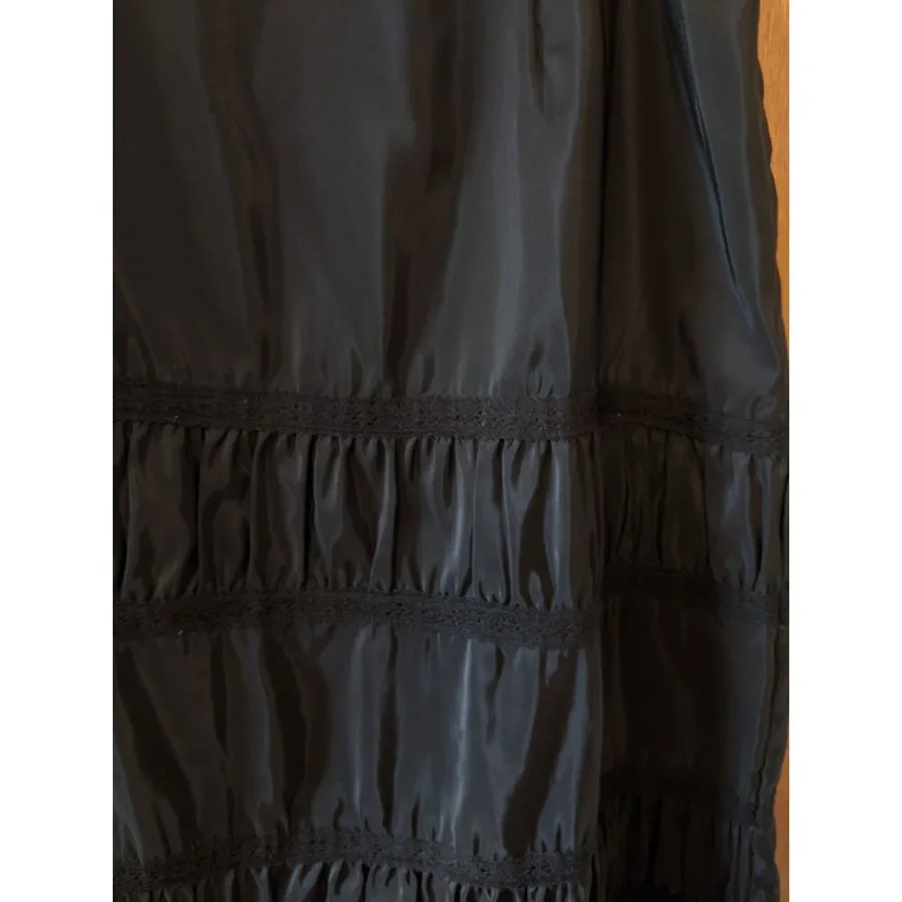 Black Satin Tiered Skirt Lace Accents Flutter Hem Whimsygoth Vampire Sz 14